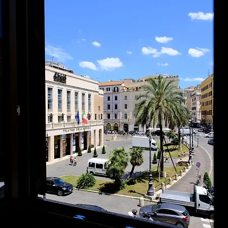 Lirico Hotel 3*