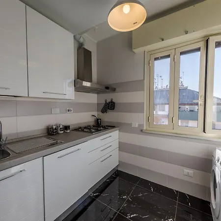 Style134 50 Meters From Metro A Lucio Sestio Station Apartment Rome