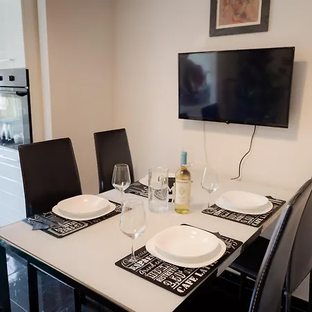 Style134 50 Meters From Metro A Lucio Sestio Station