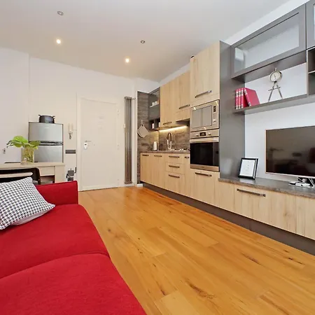 Vestali House Apartment