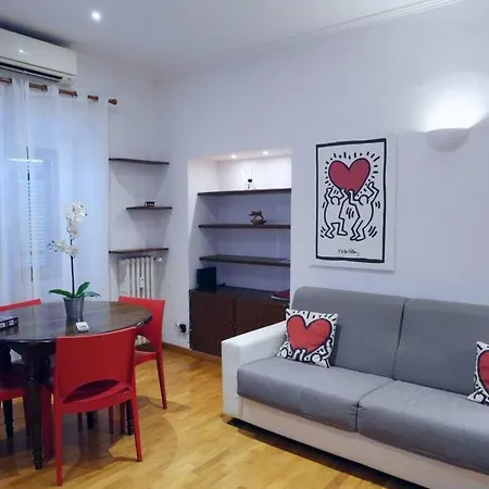 We - Leone - Rome, Vatican Apartment *