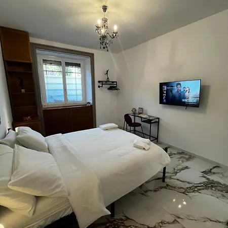 Apartment Escape To The Eternal Vatican *