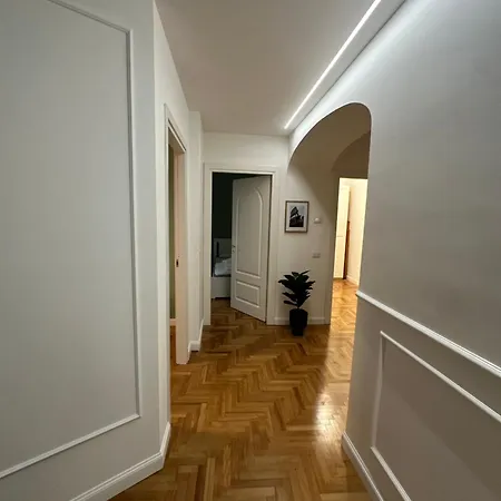 Luxury Via Veneto Apartment *