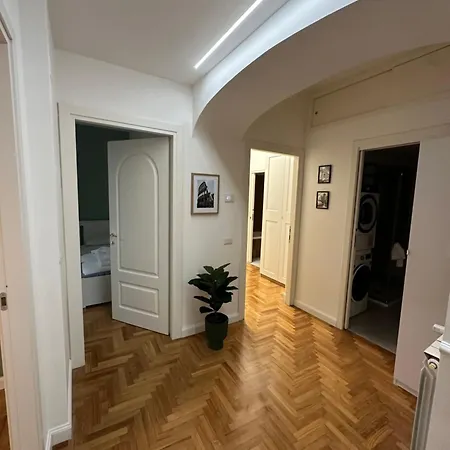 Luxury Via Veneto Apartment *