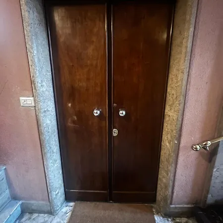 Escape To The Eternal Vatican Apartment