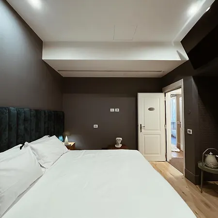 Residenza Imperiale Superior Guest house *