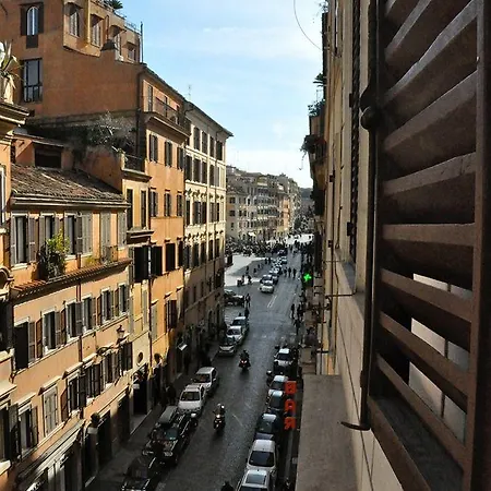Babuino 127 2*