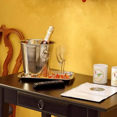 Domus Gallo Bed & Breakfast