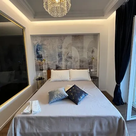Atrium Regal Bed & Breakfast