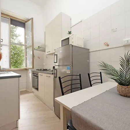 Maya - Boutique Apartament Rzym
