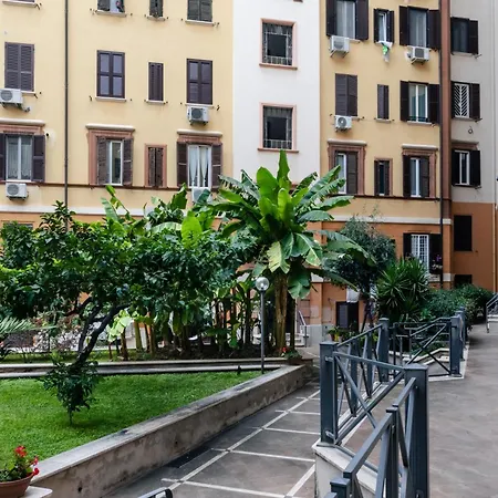 Suitte In San Giovanni Near Basilica - - Roma