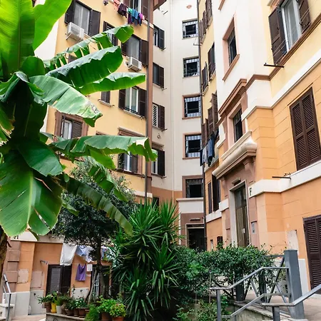 Appartamento Suitte In San Giovanni Near Basilica - -