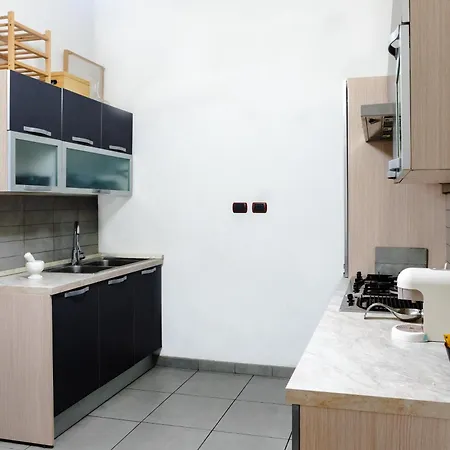 Suitte In San Giovanni Near Basilica - -