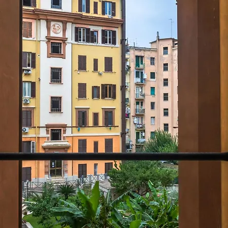 Appartamento Suitte In San Giovanni Near Basilica - - Roma