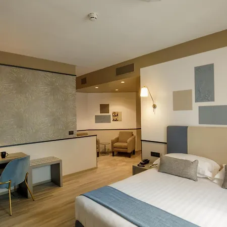 Hotel Domidea 4*