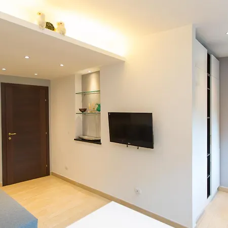 Panorama Penthouse By In *