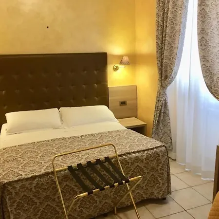Assisi מלון 3*