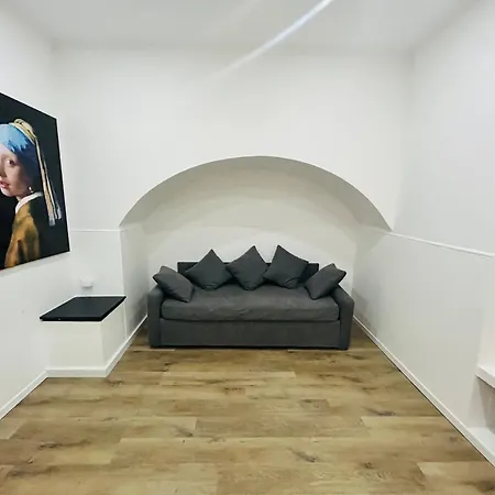 Boiardo Art House *
