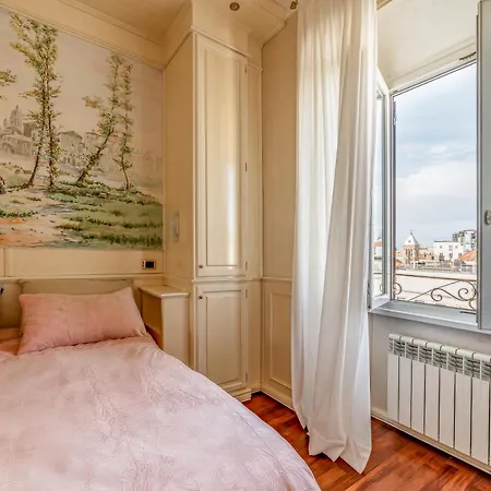 Bed & Breakfast Downtown Luxury - Termini Train Station *