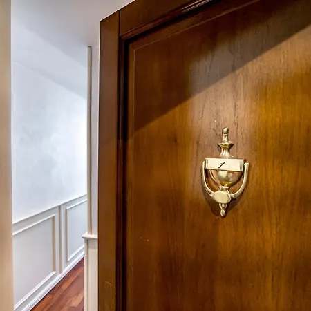 Downtown Luxury - Termini Train Station Bed & Breakfast *