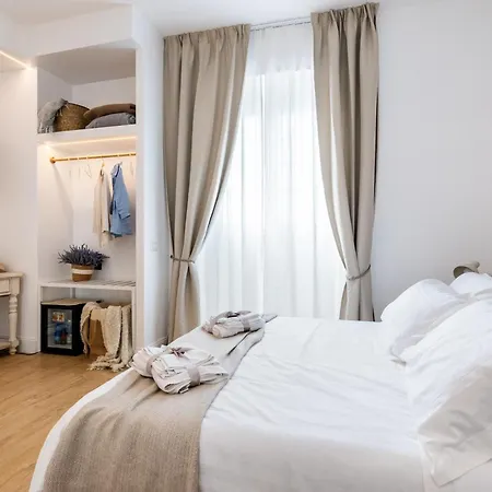 La Maison Du Charme Bed & Breakfast *