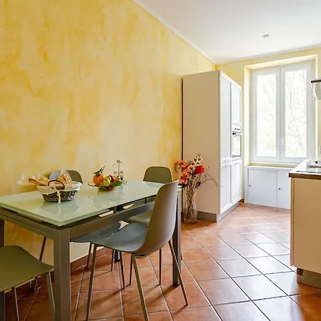 Corradi 4 With Terrace Apartment
