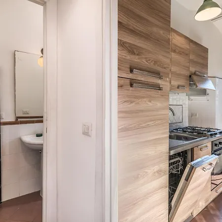 Aweshomeitaly - Spagna Glamour Life Penthouse *