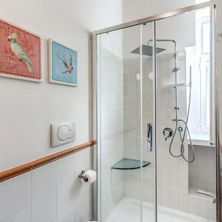 Aweshomeitaly - Spagna Glamour Life Penthouse *