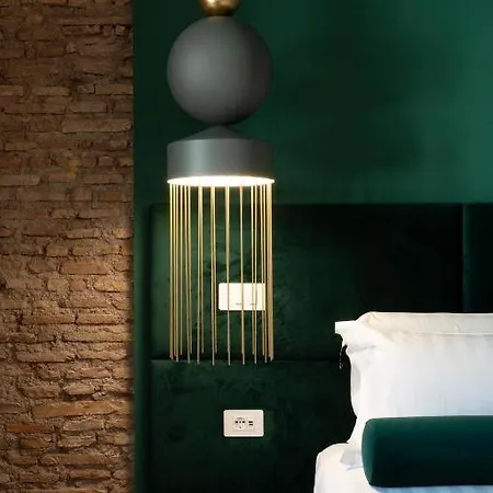 Colonna Collection *