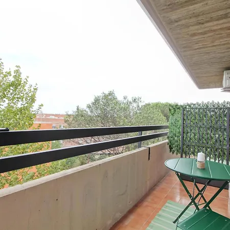 Eur Torrino Apartment, Vicino La Stazione Metro Tor Di Valle Apartamento Roma