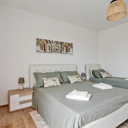 Eur Torrino Apartment, Vicino La Stazione Metro Tor Di Valle *