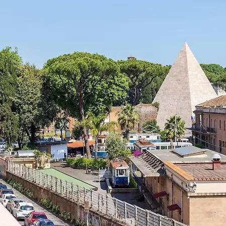 Apartment Piramide