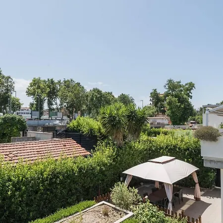 Terrace *
