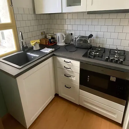 Bed Bike Breakfast Piramide Apartment Rome