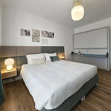 Domus Teano Luxury Bed & Breakfast Rome