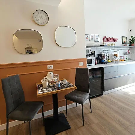 Domus Teano Luxury Bed & Breakfast Rome
