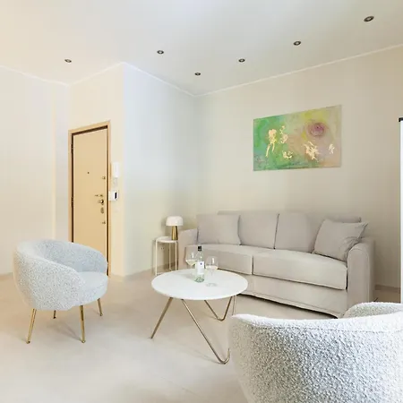 Hostly-the Happya Charme Apartment