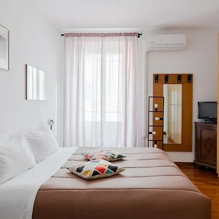 Apartment Casa Buonarroti, Rome, Center, Elegant And Quiet *