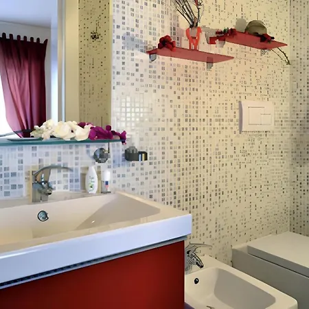Beside The Vatican Bed and Breakfast 5*