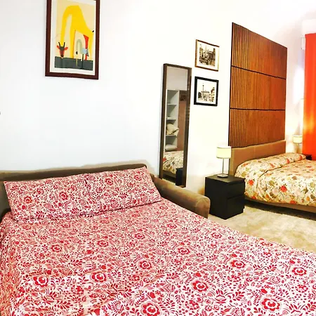 Cinecitta Corner Apartment