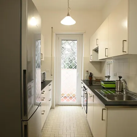 Vatican Firefly House Apartment *