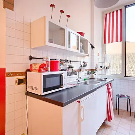 Colosseo Apartment *