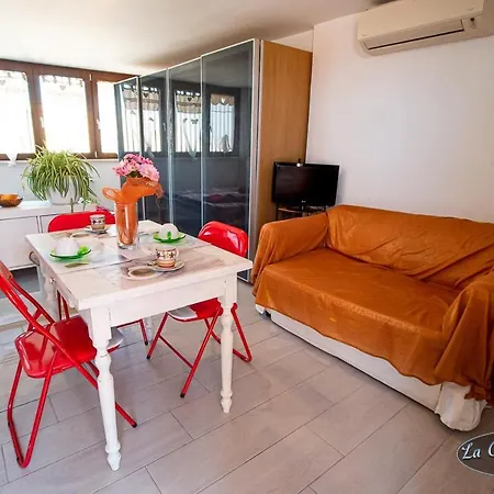 Apartment La Casina On The Roof - *
