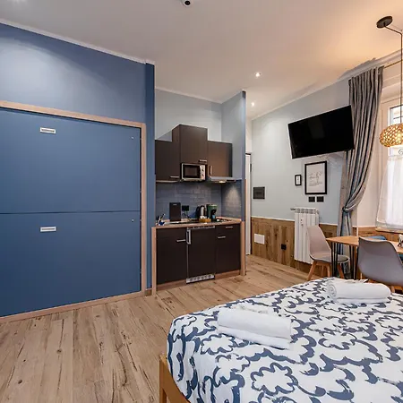 Helle Hus - 200m From Piazza Bologna Metro And 10 Minutes From The Colosseum *