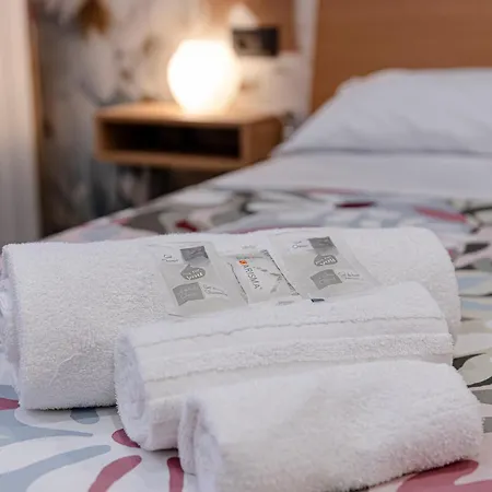 Pensión Helle Hus - 200m From Piazza Bologna Metro And 10 Minutes From The Colosseum *
