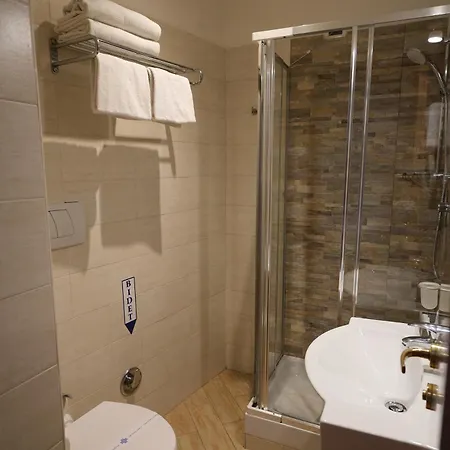 Hotel Lirico