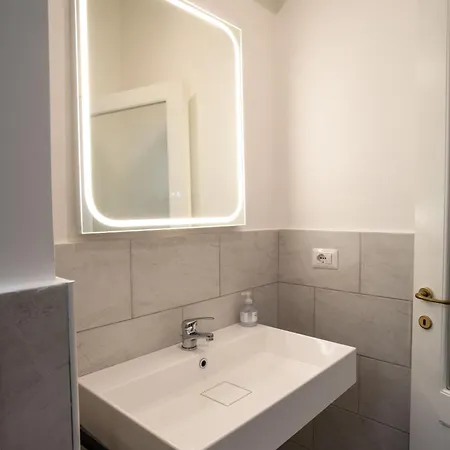Apartment Vt Cola Di Rienzo Elegant *