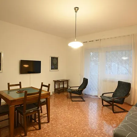 Apartment Vatican Firefly House