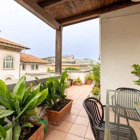 Apartment Elegant Penthouse With Terrace Rome