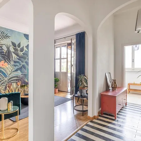 Elegant Penthouse With Terrace Apartment *